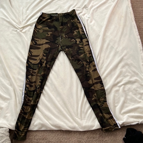 Fashion Nova Pants - Camo Leggings Women